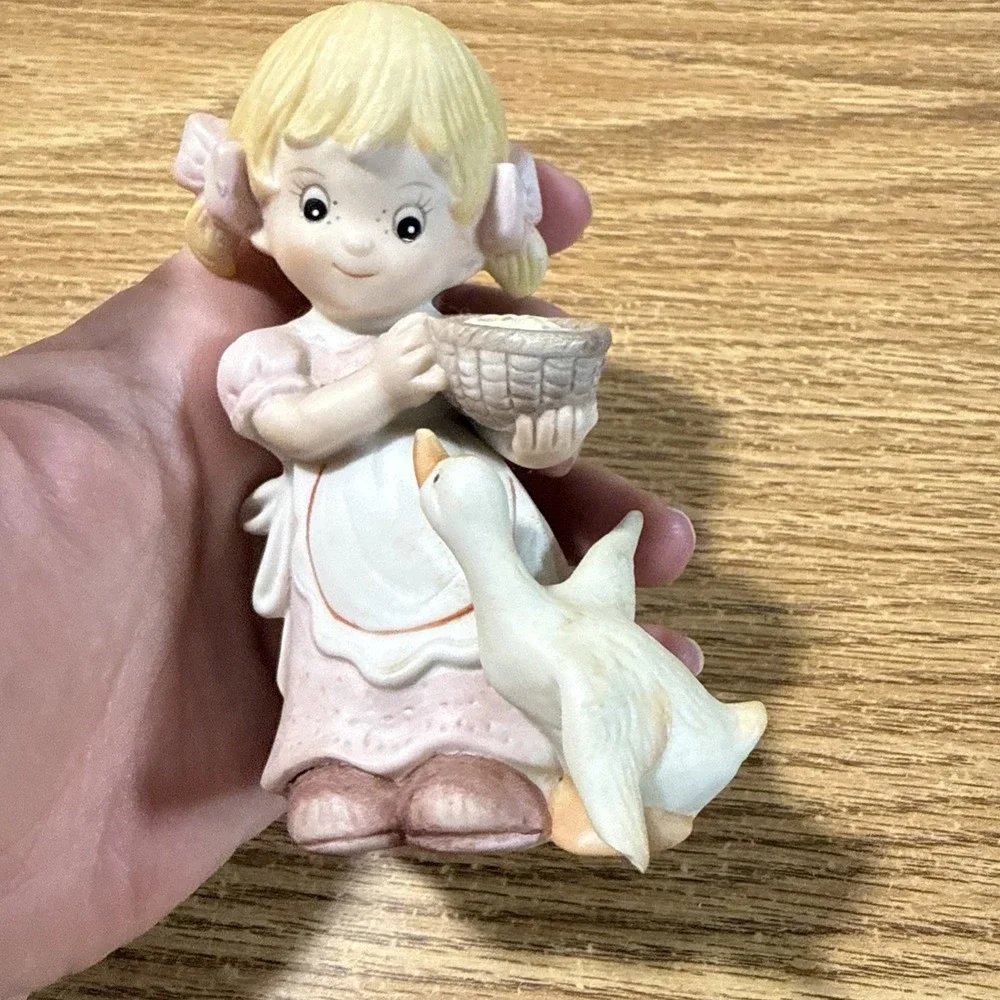 Vintage Homeco Girl Feeding Duck Goose #1449 Bisque Porcelain 4